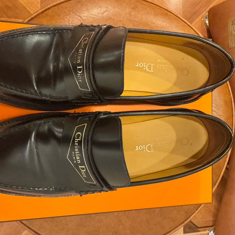 Dior Black Leather Men's Loafers with Gold Logo - Picture 2 of 6